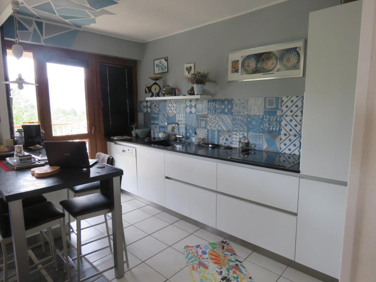 Dadou Et Mala Bed & Breakfast Chambéry Eksteriør bilde